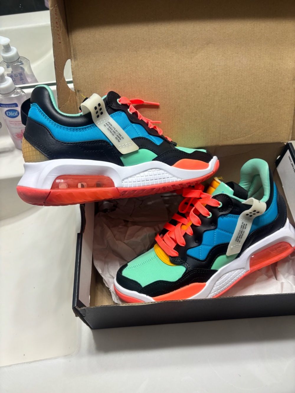 Nike Kids Multicolor Air-Cushioned Sneakers - Black/Blue/Teal/Orange